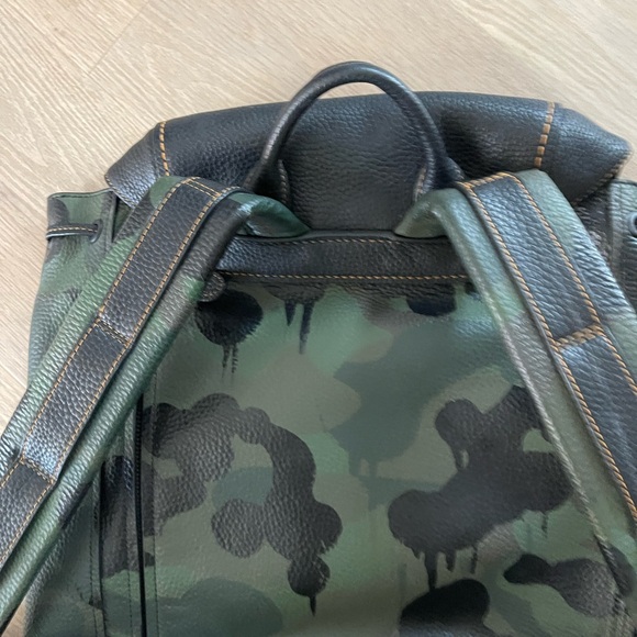 Men’s Camo Coach Backpack - Picture 5 of 12